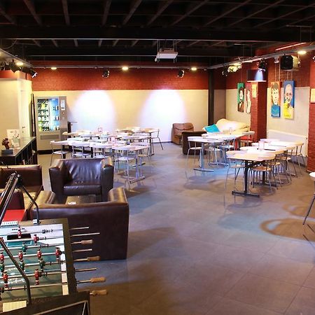 Koekelberg Brussels Hello Hostel מראה חיצוני תמונה