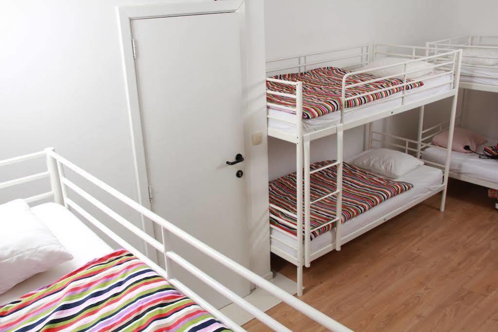 Koekelberg Brussels Hello Hostel מראה חיצוני תמונה